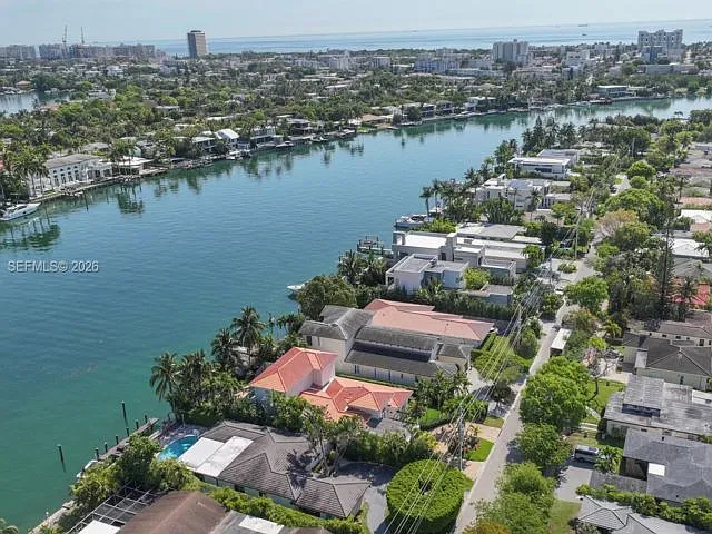 425 N Shore Dr — Photo 12