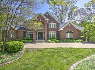 4140 S Lake Ct, Decatur, IL 62521