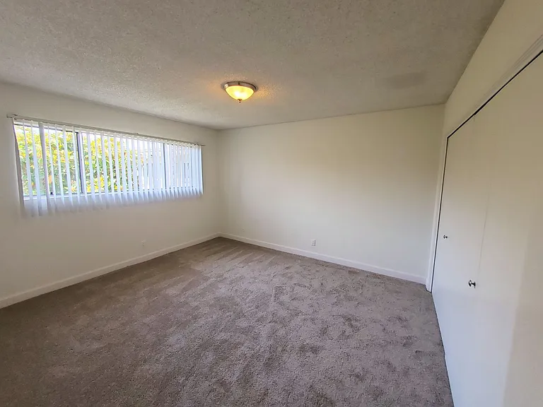 10500 Westminster Ave — Photo 14