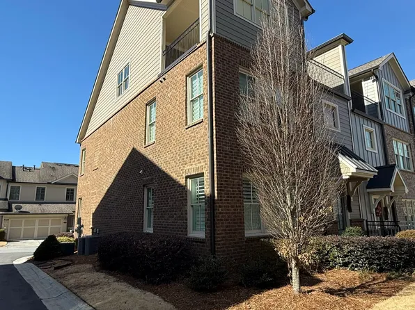 5965 Redwine St, Norcross, GA 30071