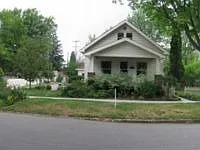 509 E Locust St photo 1