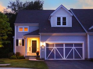 708 Championship Dr, Oxford, CT 06478