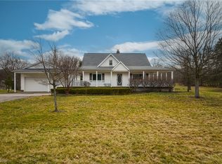 36800 Bainbridge Rd, Solon, OH 44139