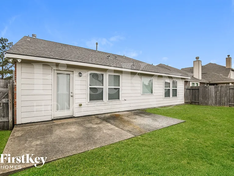 23342 Peerless Dr — Photo 15