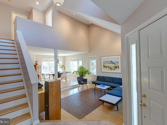 A sense of calm flowing space throughout