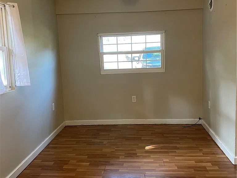 119 Spring Ave — Photo 10