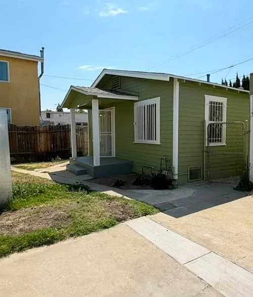 1 bed, 1.0 bath, 828 sqft, $2,175 — Photo 2