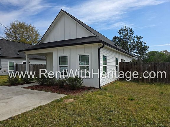2nd image of 108 Chalfont Cir