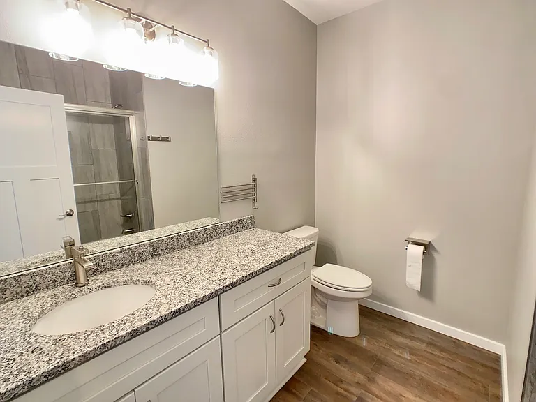 207 4th St E #25 — Photo 7
