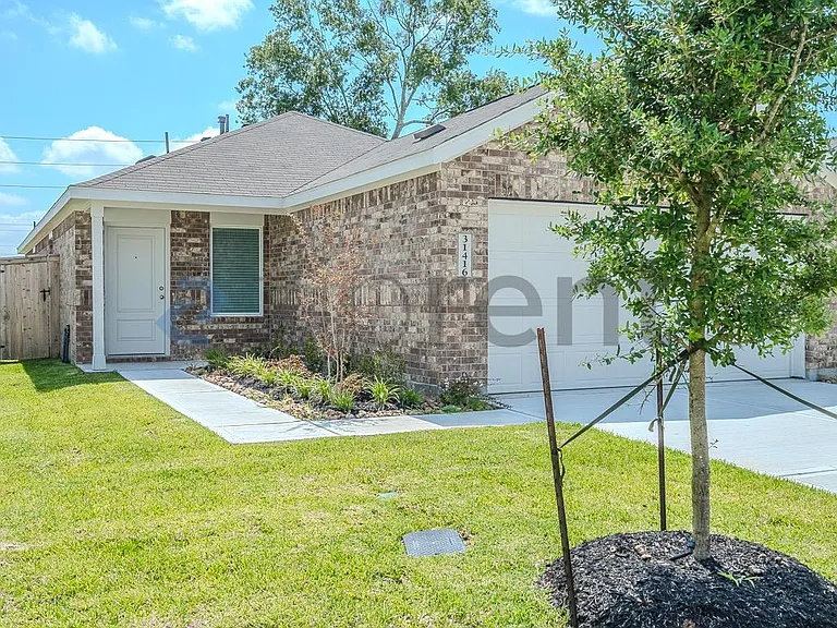 31416 Pratola Serra Cir — Photo 2