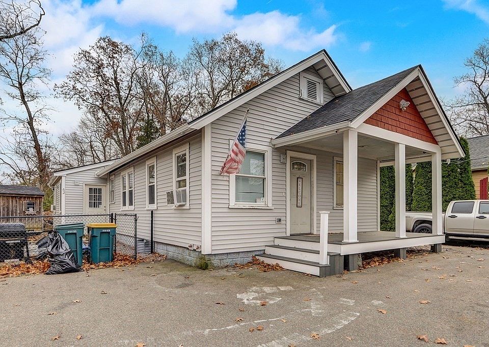 1st image of 62 Groveland St