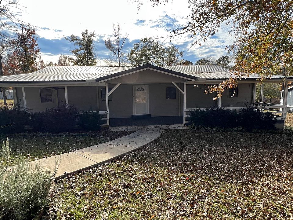 2nd image of 688 Foxglove Dr