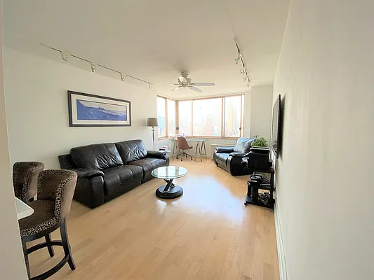 Rented by Douglas Elliman | media 20