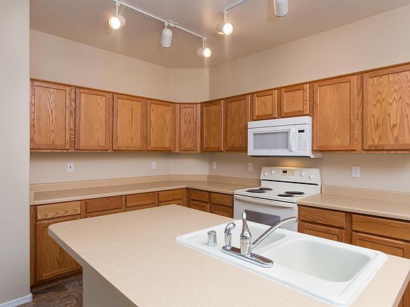 5th image of 16214 W Watson Ln