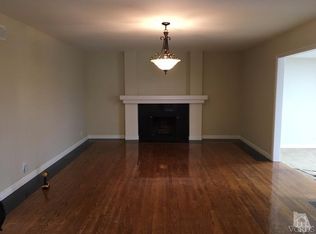 1101 W Devonshire Dr, Oxnard, CA 93030