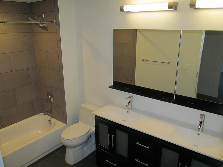 3099 Biddle Ave #303 — Photo 7