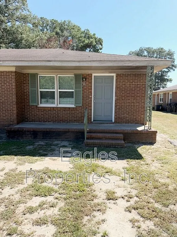 1 bed, 1.0 bath, $800 — Photo 1