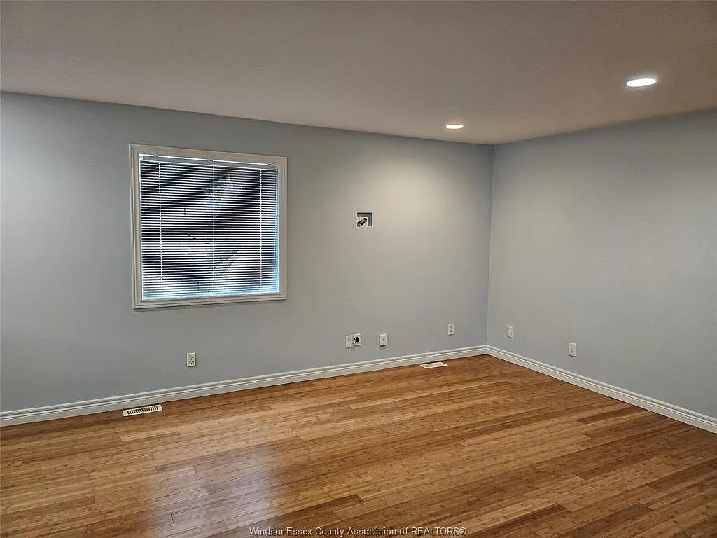 3 bed, $2,350 — Photo 4