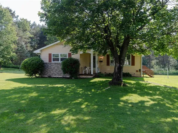 314 Center St, Central City, PA 15926