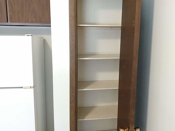 5th image of 219 W Waupun St APT 6