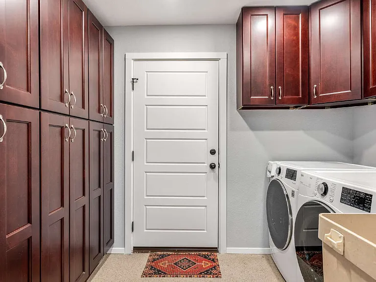 10502 Spicewood Pkwy — Photo 36