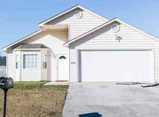 3516 Plantation Rd, Morehead City, NC 28557