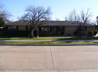 2309 NW Ivanhoe Pl, Lawton, OK 73505
