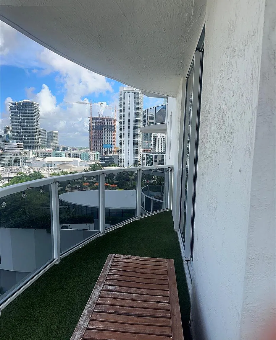 23 Biscayne Bay Condo — Photo 3
