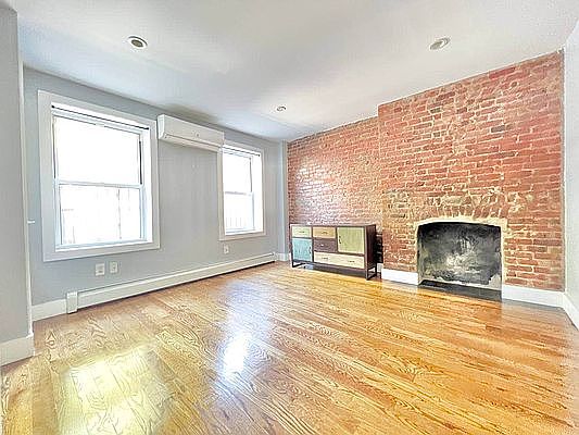 2nd image of 60 Vernon Ave #2