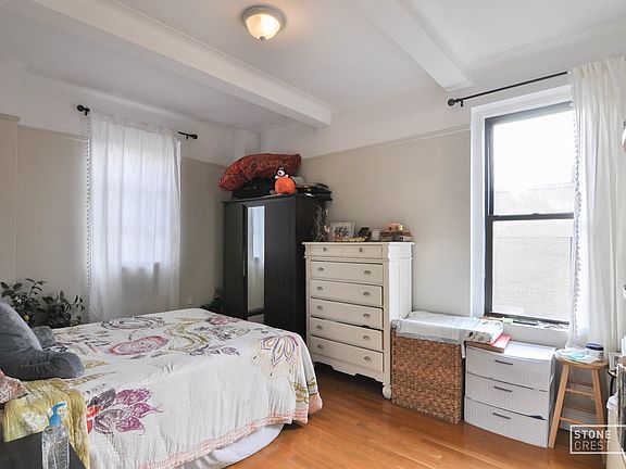 5th image of 200 W 90th St #5L