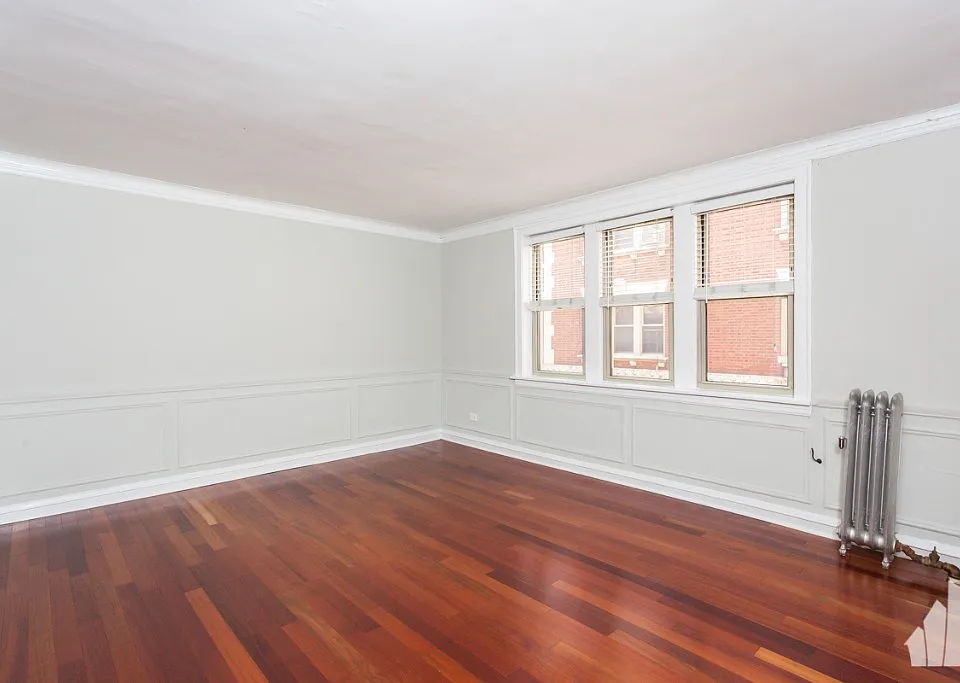 542.5 W Surf St #S3