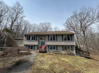 630 Whaley Hollow Rd, Coventry, RI 02816