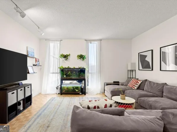 3060 Pharr Ct #313, Atlanta, GA 30305