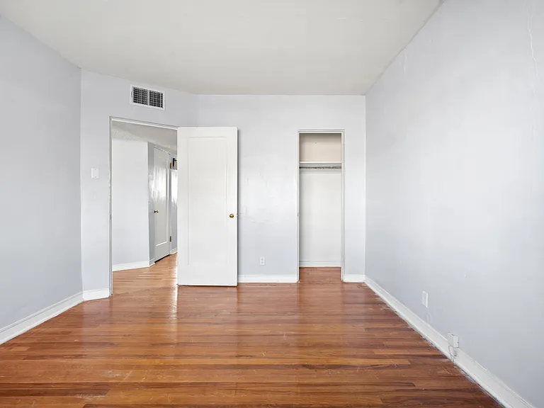 2522 Altura Ave — Photo 8