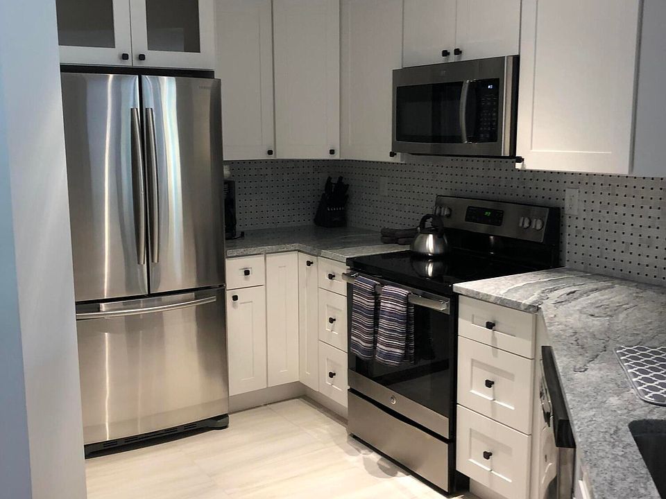1st image of 800 Uno Lago Drive