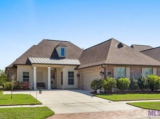 1344 Meadow Grove Ave, Zachary, LA 70791