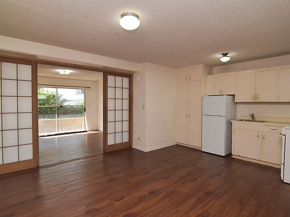 2nd image of 3114 Paliuli St #2