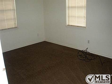 3rd image of 5604 Sayle St