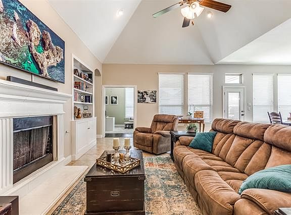 5th image of 7014 Parkwood Dr