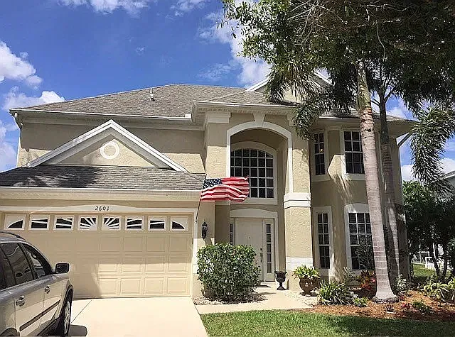 4 bed, 2265 sqft, $4,900 — Photo 2