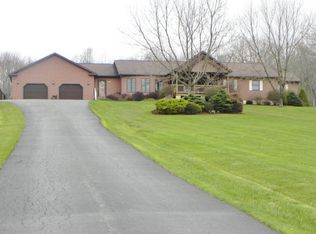 9556 Hager Rd, Meadville, PA 16335