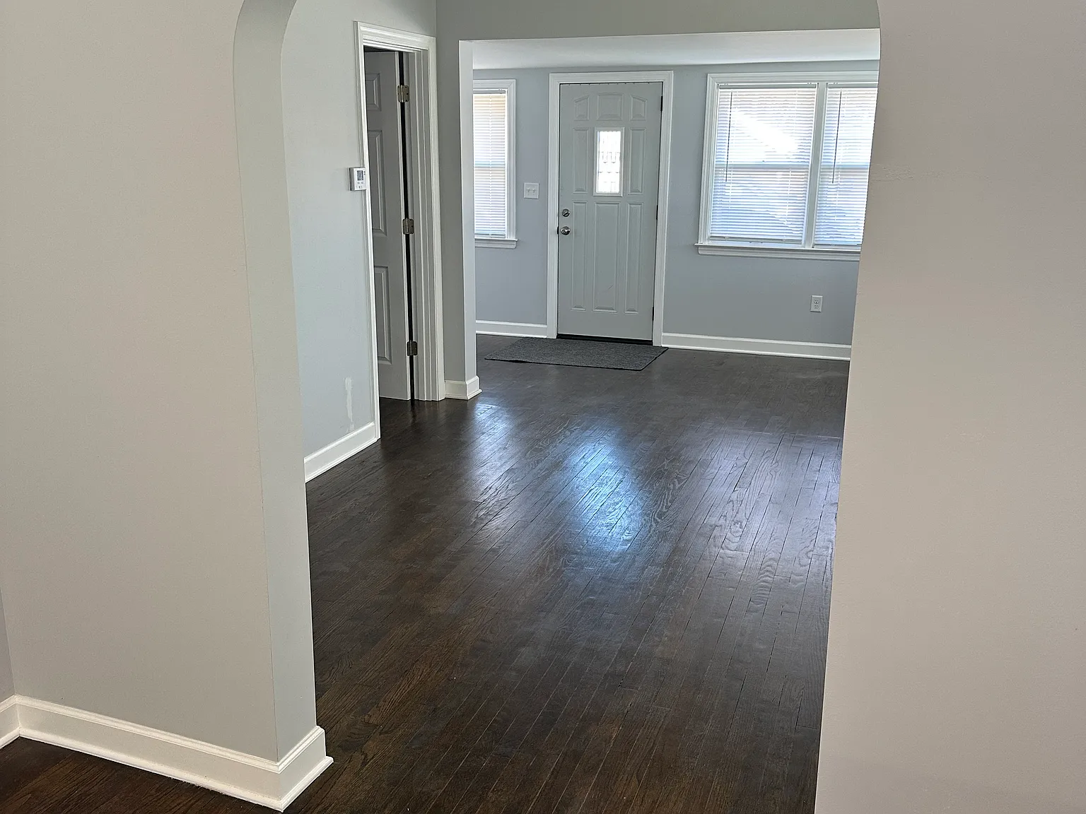 2 bed, 874 sqft, $1,800 — Photo 2