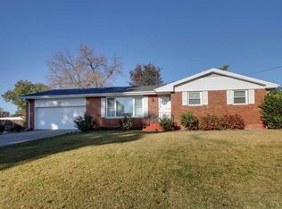 1205 Daniel Ct, Quincy, IL 62305
