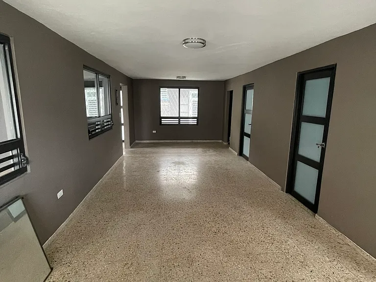 1 Avenida #65 — Photo 16