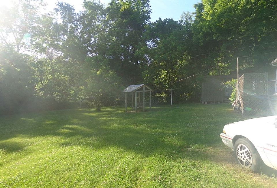 2nd image of 104 Walker Ln