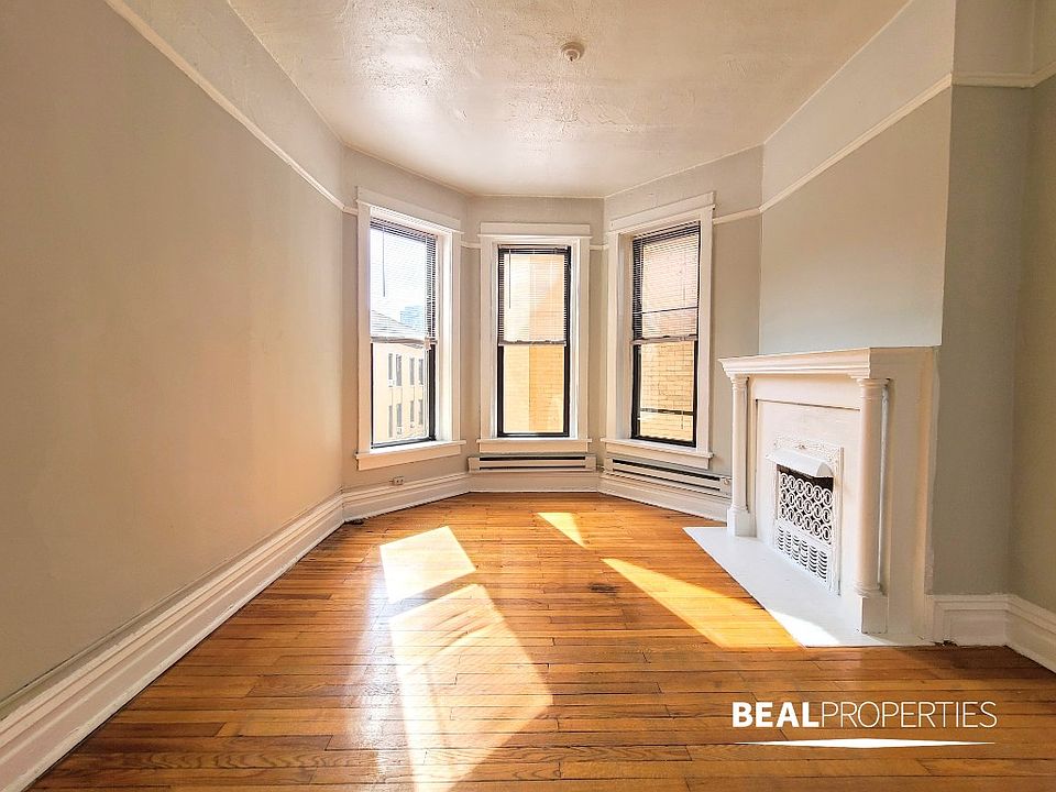 1st image of 434 W Belden Ave APT 8