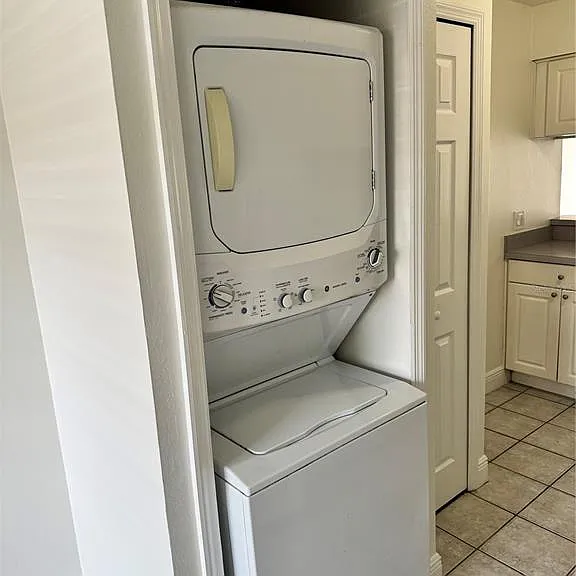 2219 Caribbean Dr S #27 — Photo 13