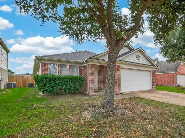 5614 Calm Ct, Houston, TX 77084