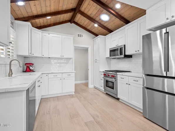 364 Longwood Ct, Newbury Park, CA 91320