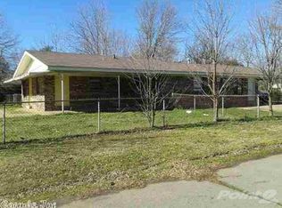 300 Hereford St, Conway, AR 72032